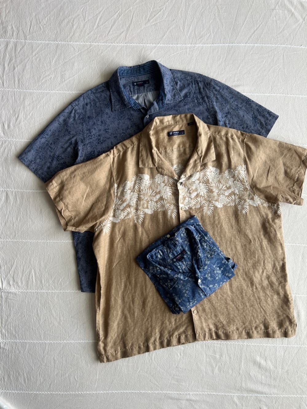 Daniel Cremieux Tan Short-Sleeve Button-Down Shirt with White Leaf Print